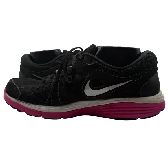 Nike Dual Fusion Run Women 11 Black Sneakers Athleisure Activewear Streetwear - Picture 2 of 11